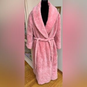 Vintage 70s Rhapsody Fluffy Cozy Bubblegum Pink Robe